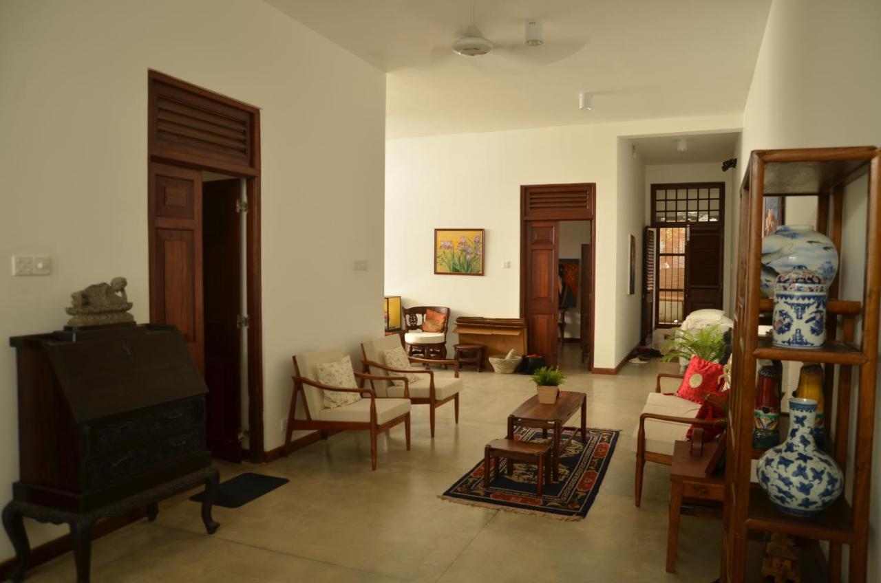 Sayura House Hotel Colombo Exterior photo