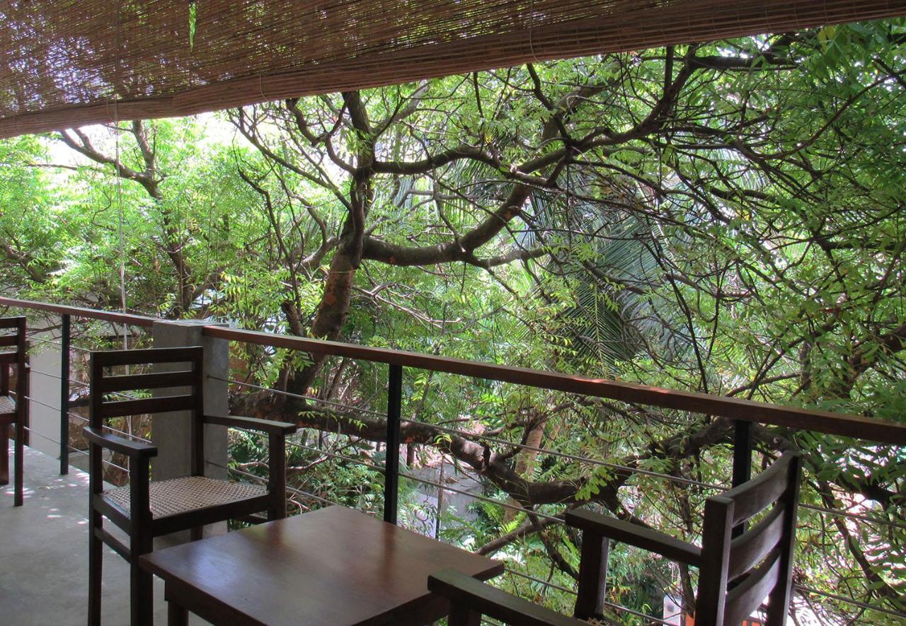 Sayura House Hotel Colombo Exterior photo