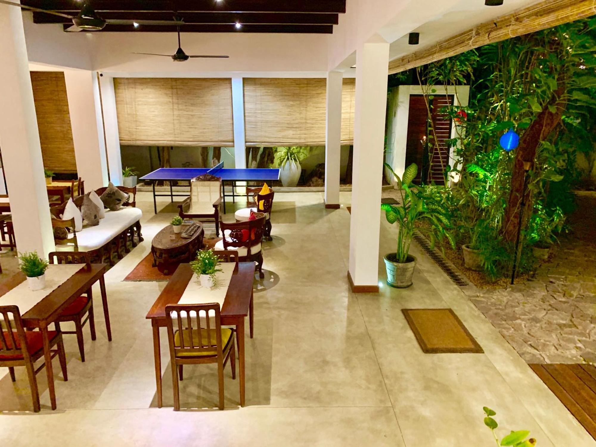 Sayura House Hotel Colombo Exterior photo