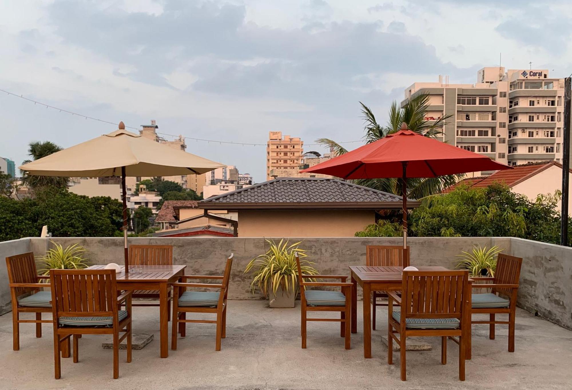Sayura House Hotel Colombo Exterior photo