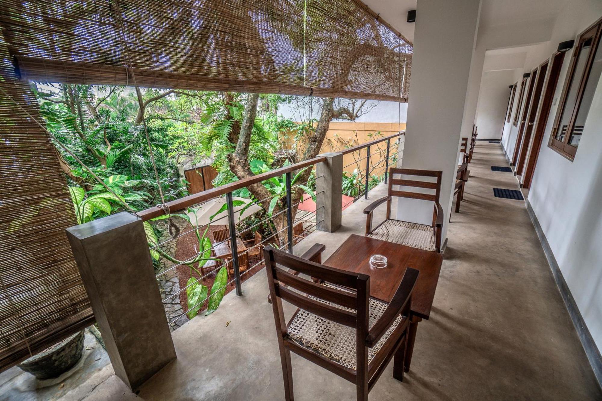 Sayura House Hotel Colombo Exterior photo