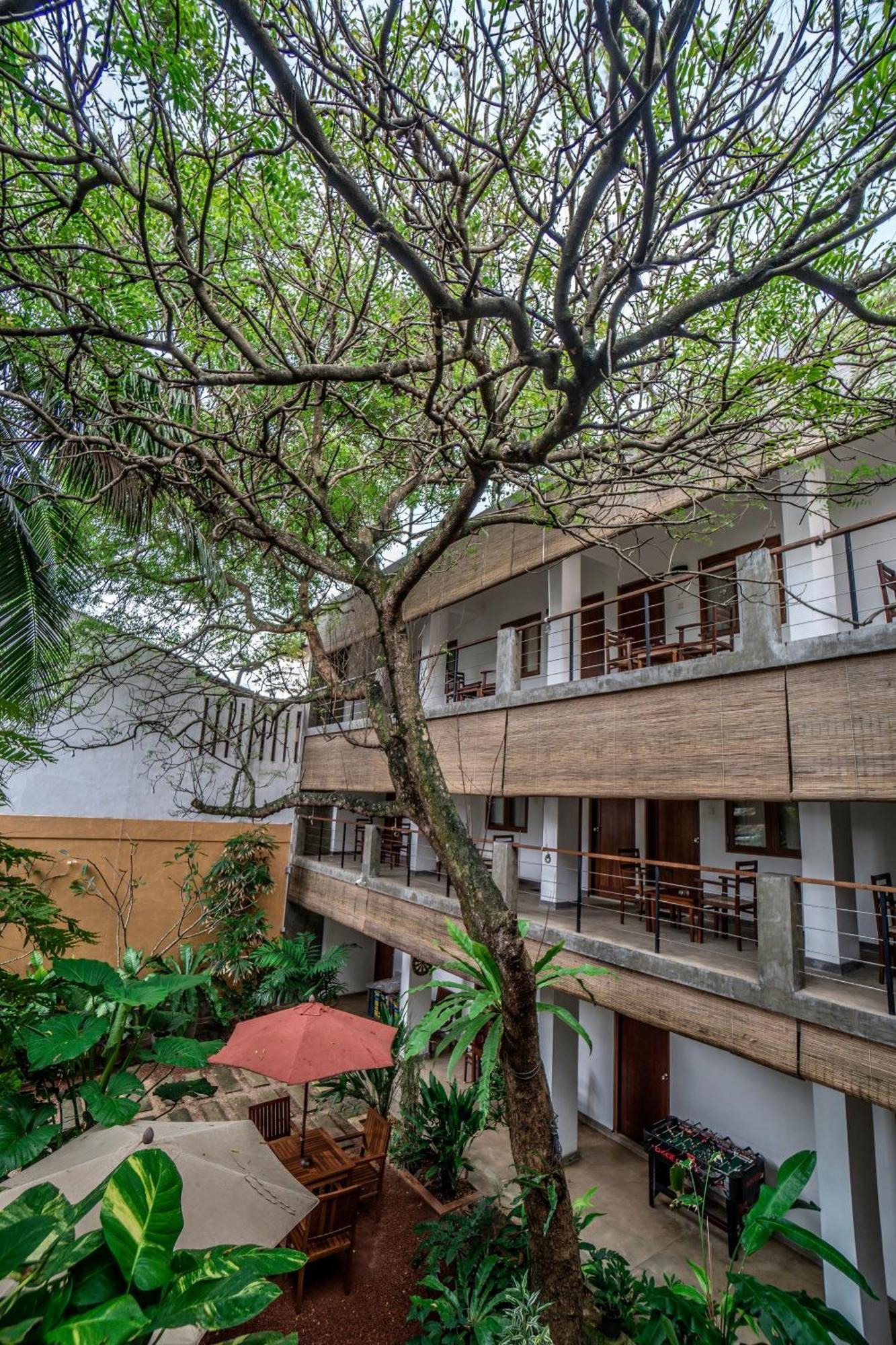 Sayura House Hotel Colombo Exterior photo